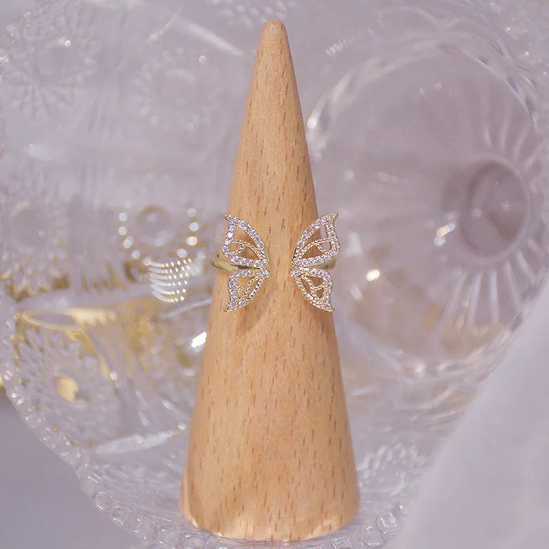 Minimalist Thin Cubic Zirconia Ring