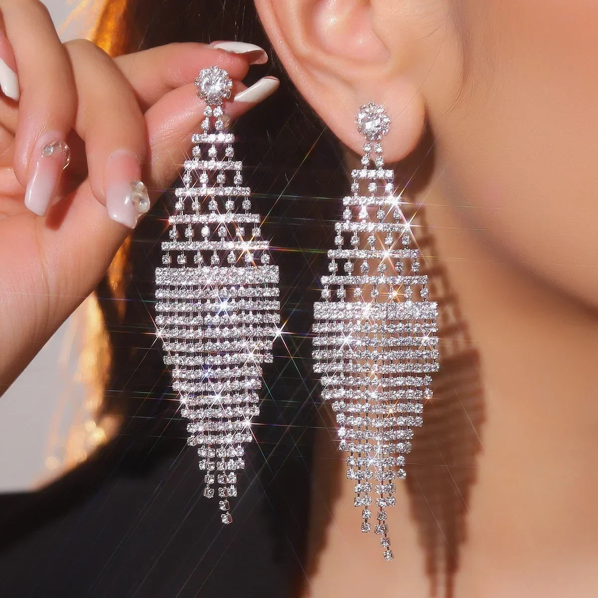 Luxury Custom Color Rhinestone Crystal Long Tassel Earrings for Women Bridal Drop Dangling Earrings Party Wedding Jewelry Gifts