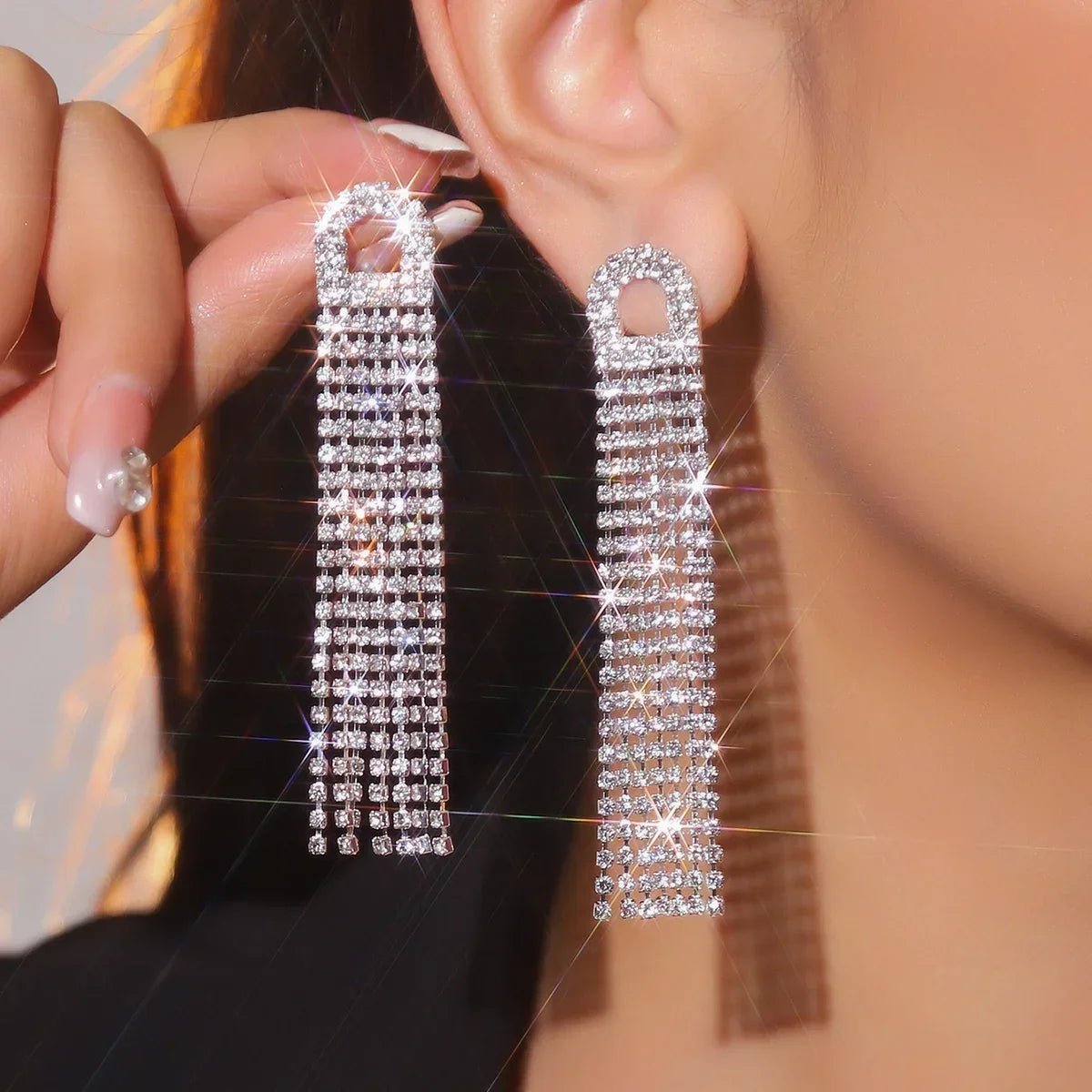 Luxury Custom Color Rhinestone Crystal Long Tassel Earrings for Women Bridal Drop Dangling Earrings Party Wedding Jewelry Gifts