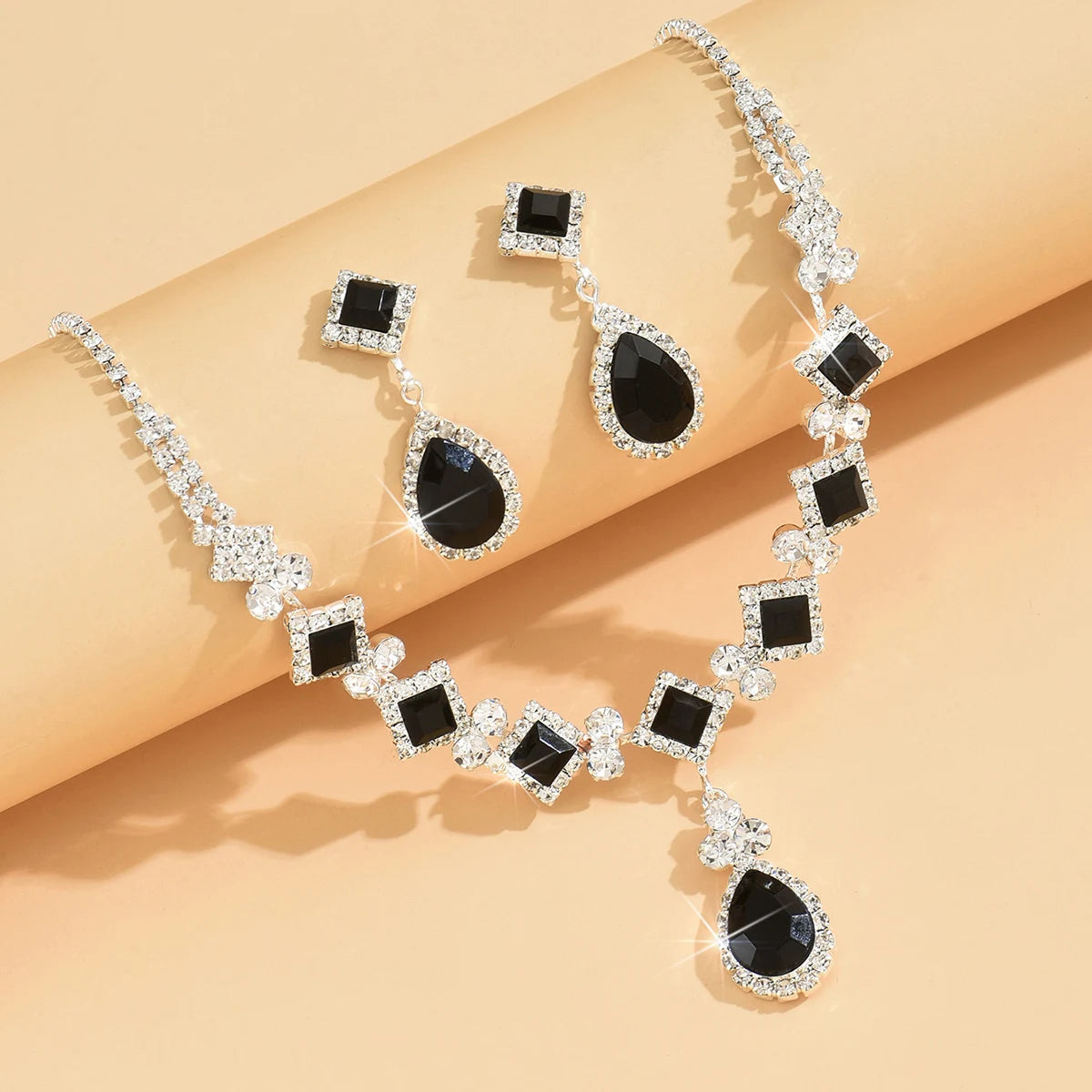 3-Piece Geometric Droplet Jewelry Set - Necklace & Earrings