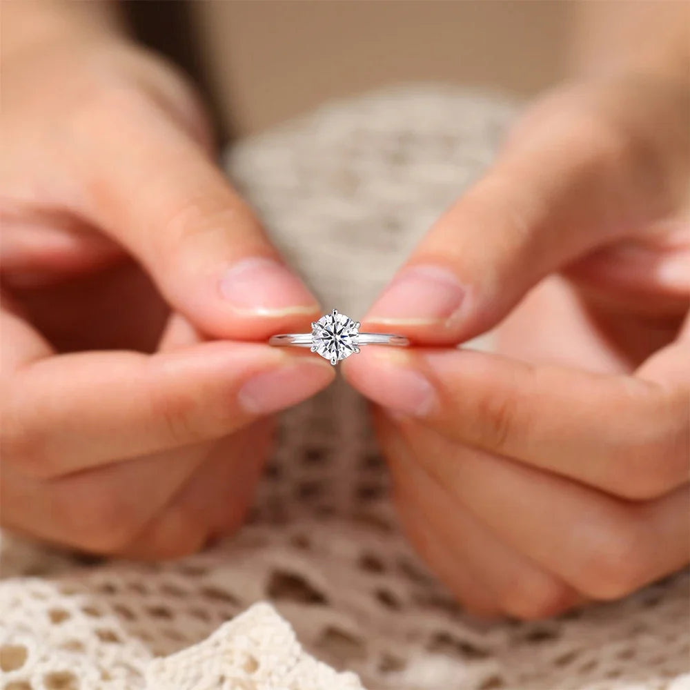 D Color Moissanite Ring in S925 Silver