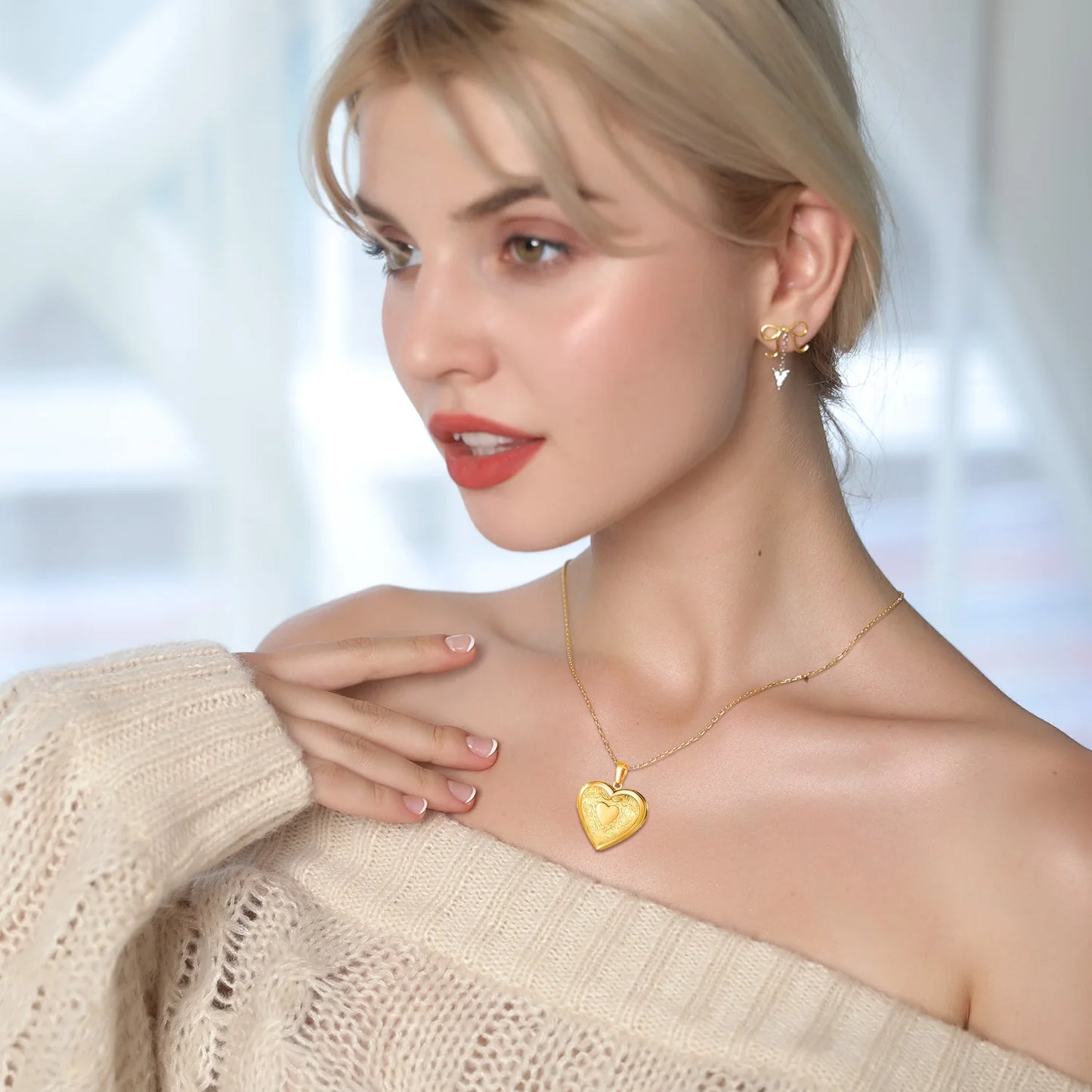 Custom Photo Heart Locket Necklace - Rose Embossed Memorial Jewelry