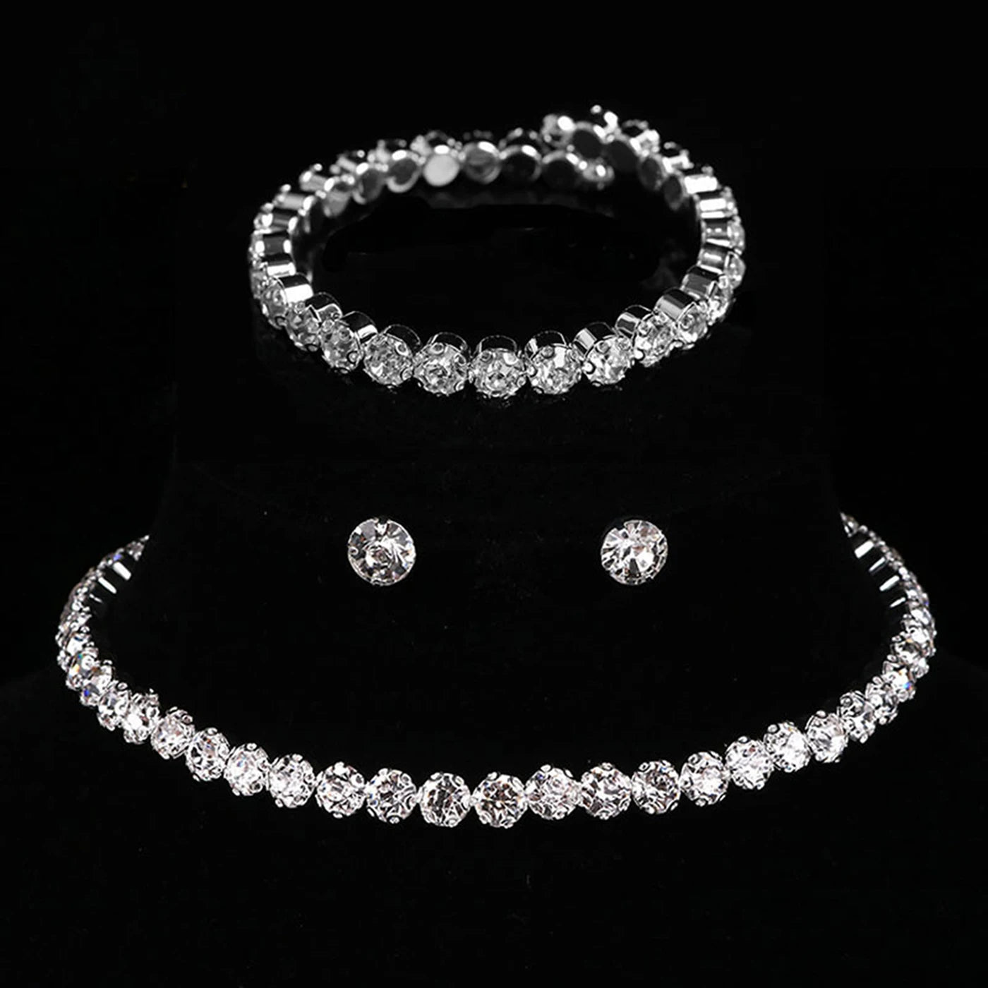 4-Piece Minimalist Jewelry Set - Necklace, Earrings & Bracelet Collection