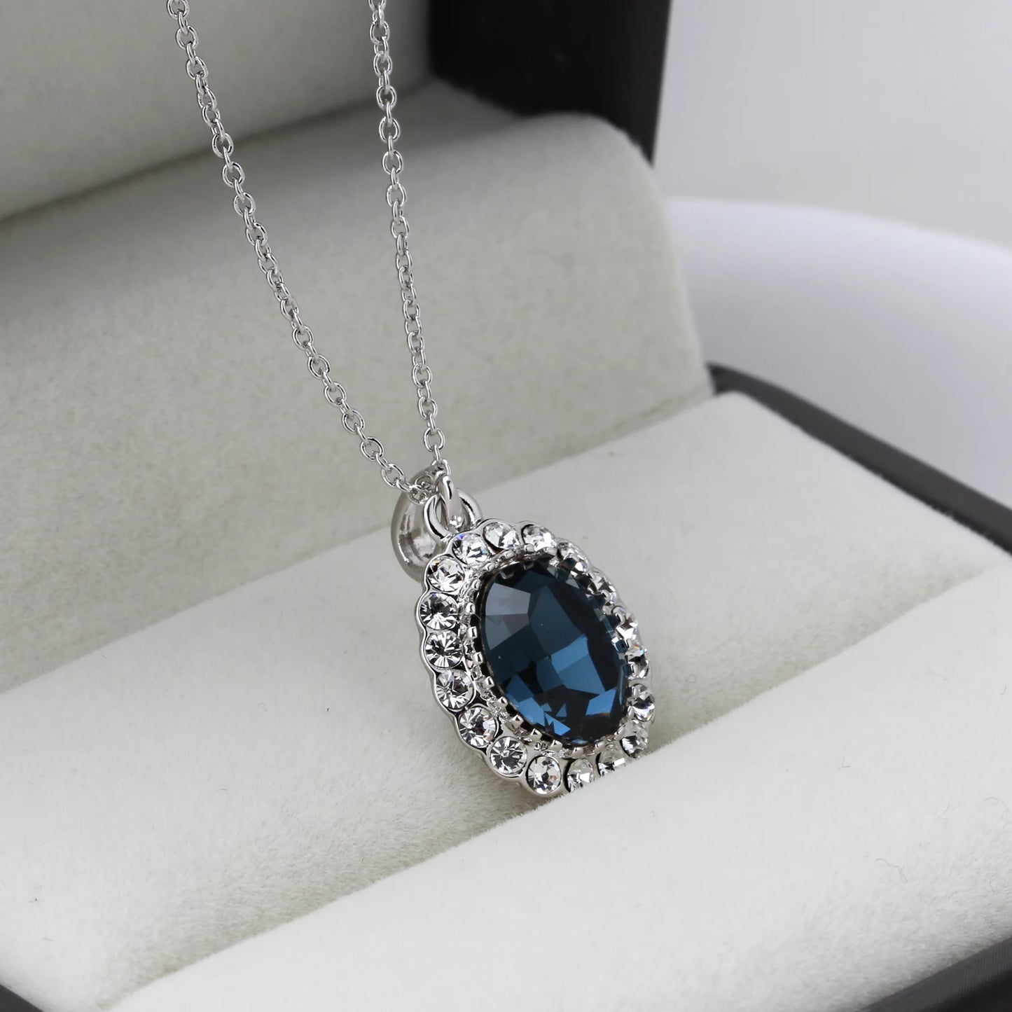 Rose Gold Green Crystal Pendant Necklace - Elegant Occasion Jewelry