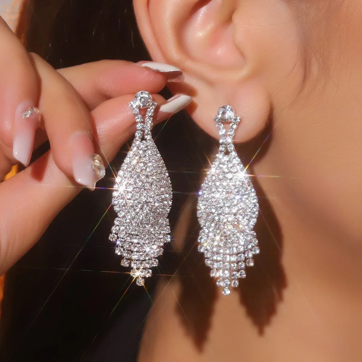 Luxury Custom Color Rhinestone Crystal Long Tassel Earrings for Women Bridal Drop Dangling Earrings Party Wedding Jewelry Gifts